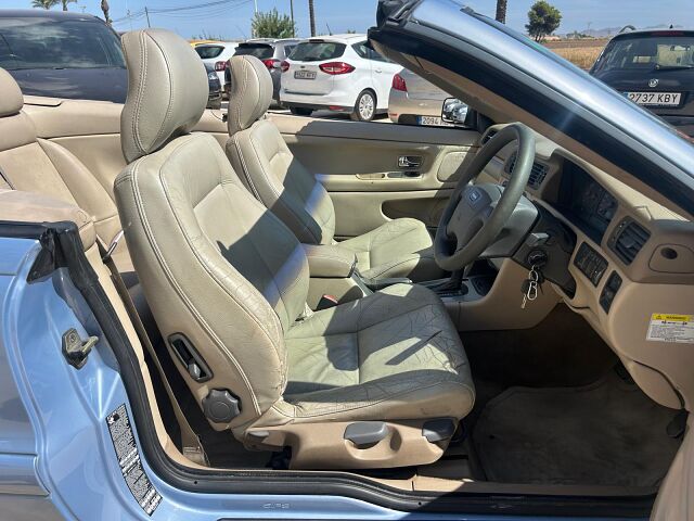 VOLVO C70 CONVERTIBLE 2.0 T AUTO LPG SPANISH RHD IN SPAIN 131000 MILES 2005